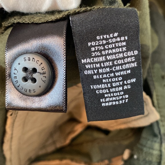 Sanctuary Standard Surplus Camo Pants Size 25 - Picture 5 of 7